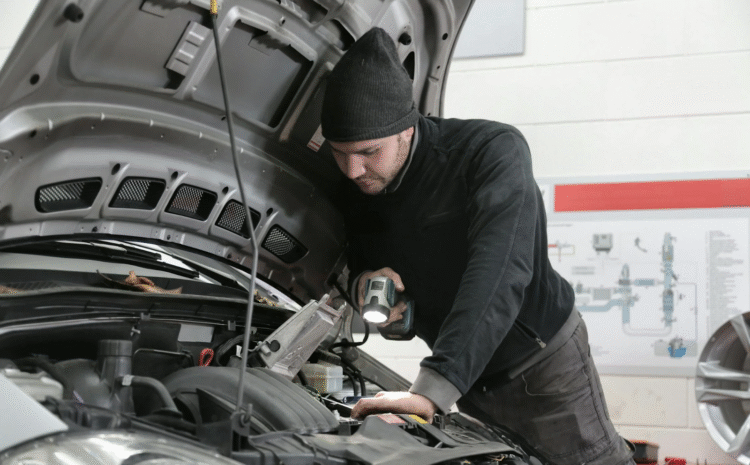  Brake Repair and Replacement: Signs, Costs, and Why Timely Maintenance Matters